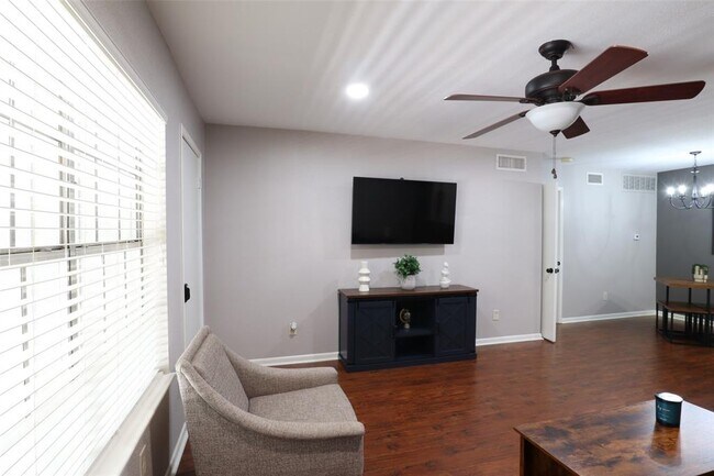 Building Photo - 2250 Bering Dr