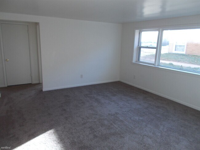 Building Photo - 18440 Torrence Ave
