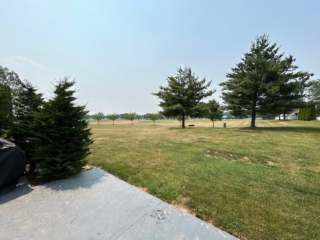 Foto del edificio - 3703 Wheatland Dr