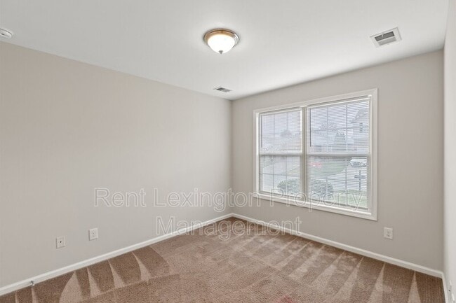 Building Photo - 3209 Sweet Clover Ln