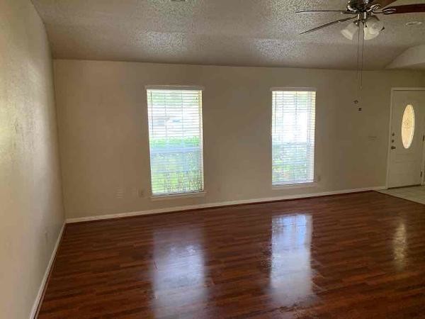 Building Photo - 21407 Highland Knolls Dr