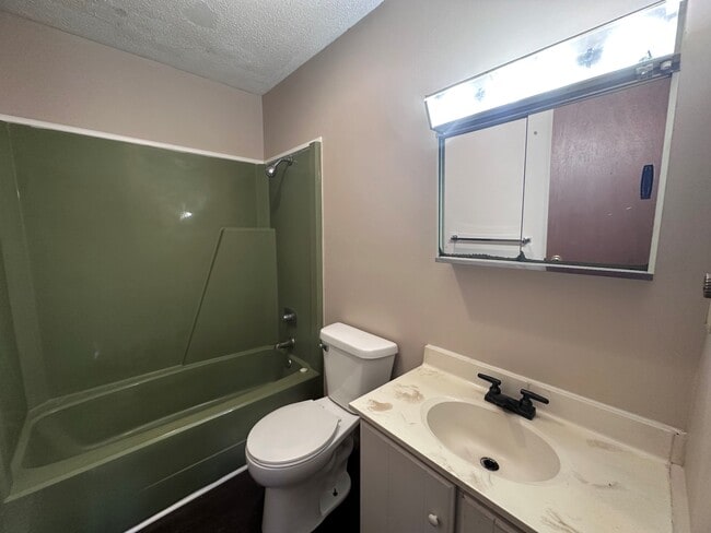 Foto del edificio - 218 Huffman St