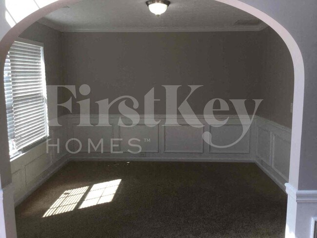 Building Photo - 3844 Hadley Rd