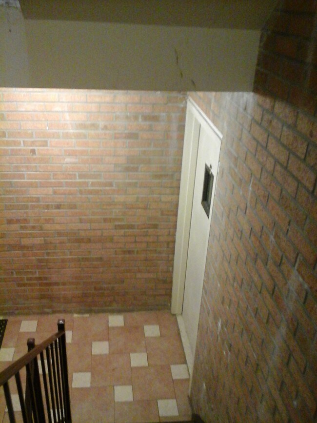 Foto del edificio - 75-44-113 113th St