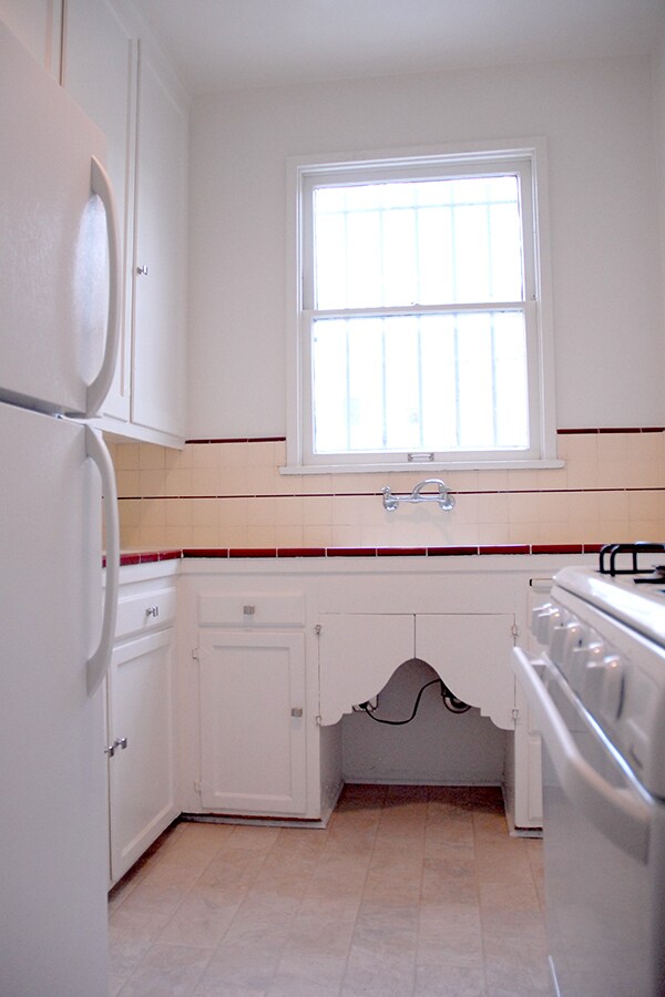 Kitchen - 6016 Whitworth Dr
