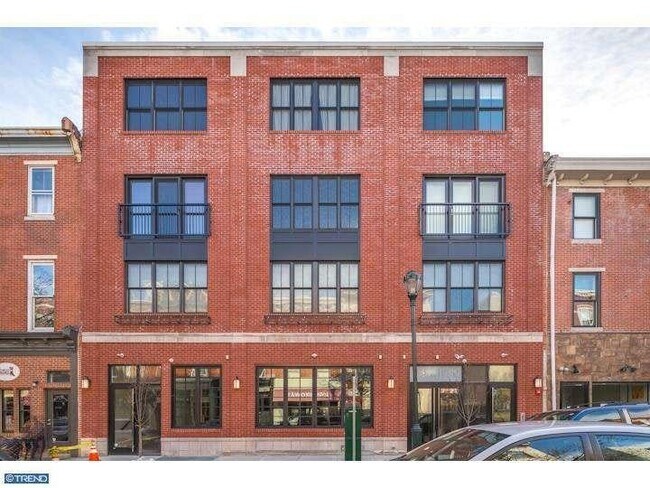 Building - 1612 South St