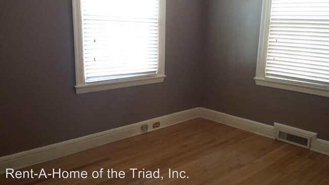 Foto del edificio - 2 br, 1 bath House - 2029 Walker Avenue