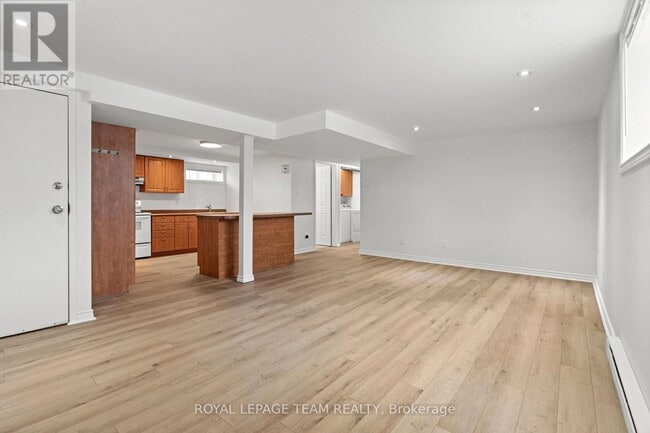 Building Photo - 1 Steel St