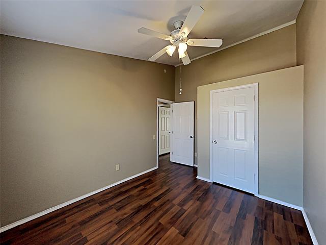 Foto del edificio - 2560 Creekwood Ln