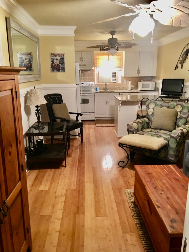 2109 Pine Tree Dr Unit C5, Buford, GA 30518 Condo for Rent in Buford