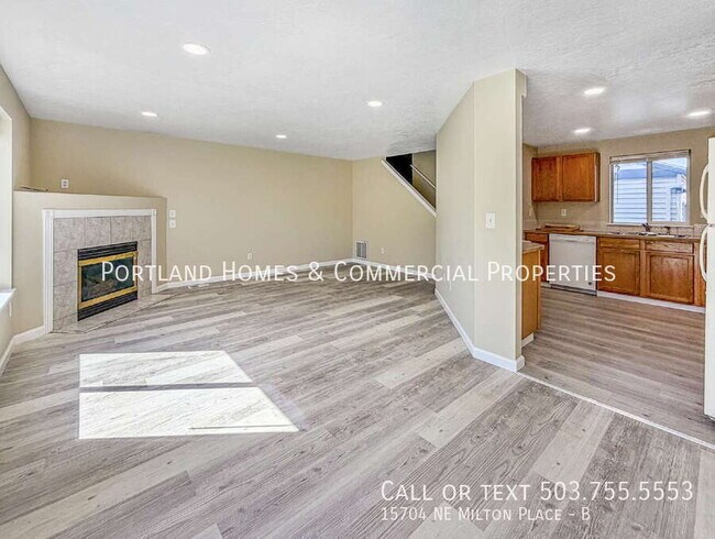 Foto del edificio - 15704 NE Milton Pl