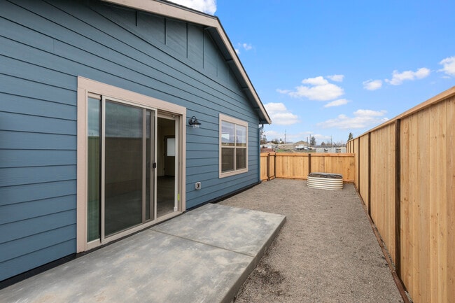 Building Photo - 109 Gangnes Dr