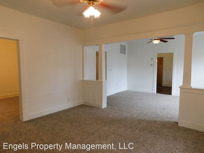 Building Photo - 3 br, 1 bath House - 920 W 1st. Ave.