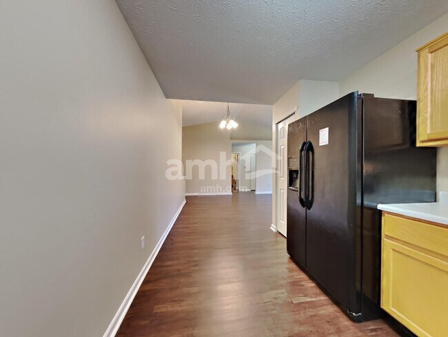 Building Photo - 1118 Spring Meadows Court
