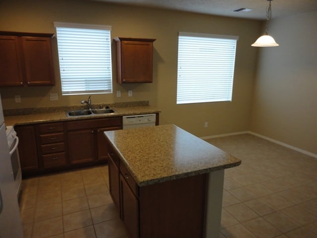 Building Photo - 1139 Northern Lights Way NE