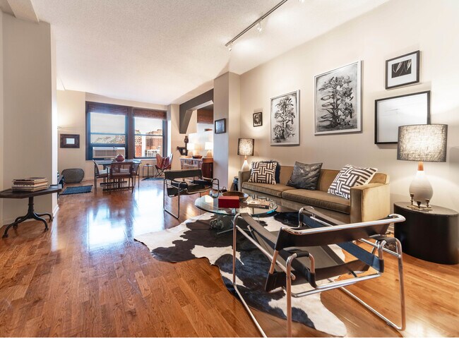 Foto del edificio - 600 S Dearborn St