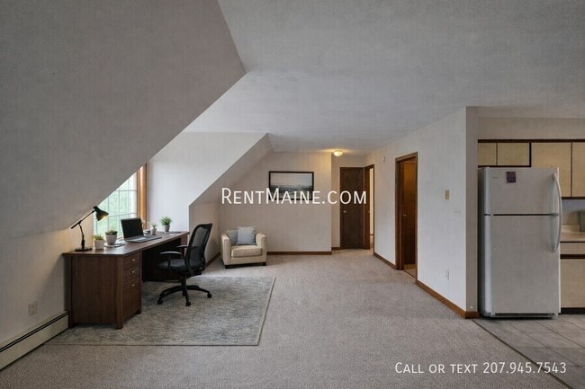 Building Photo - 7 Hartley St