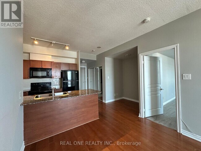 Photo du bâtiment - 3525 Kariya Dr