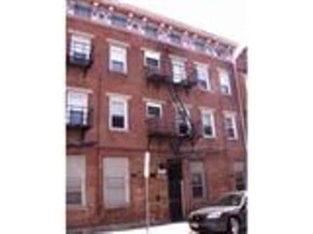 Building Photo - Broadway Square