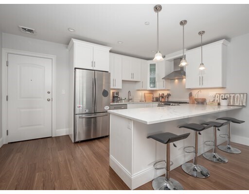 Building Photo - 45 L St