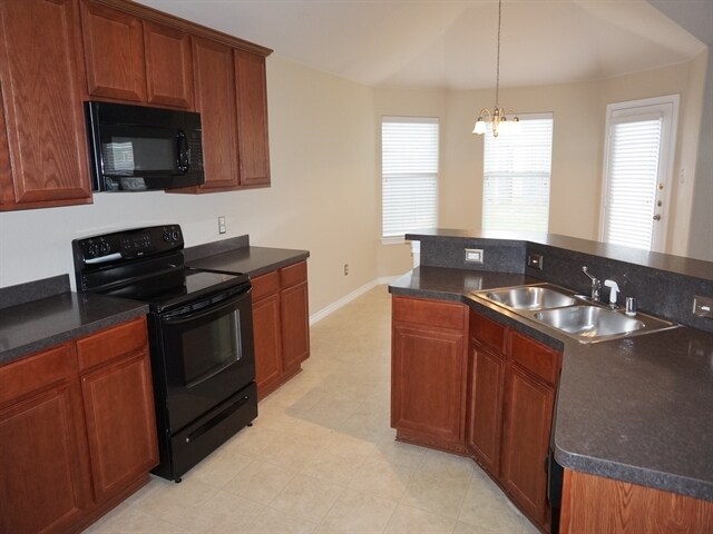 Foto del edificio - 1708 Griffin Ln