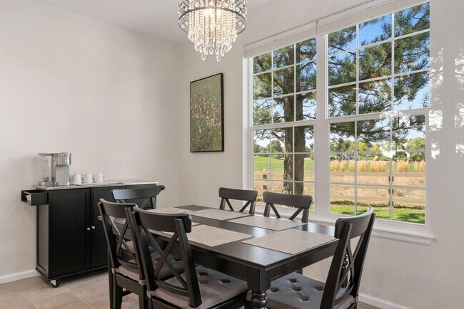 Foto del edificio - 2667 Whitetail Cir