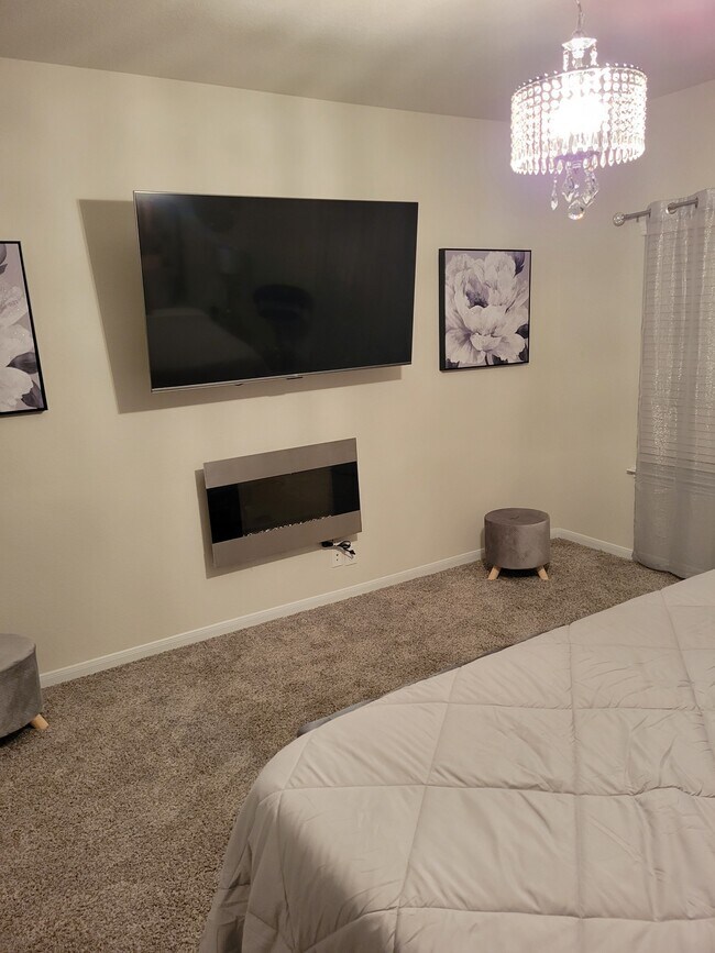 Building Photo - 7510 Boxing Elm