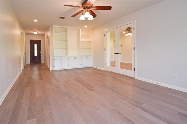 Foto del edificio - 5003 Westview Dr