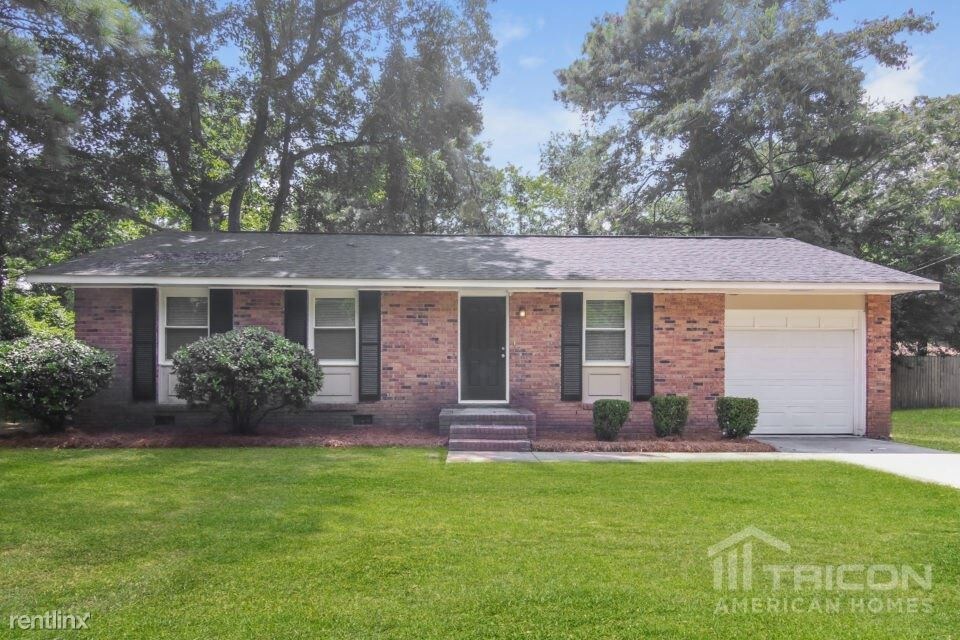 Foto principal - 2704 Riverside Ln