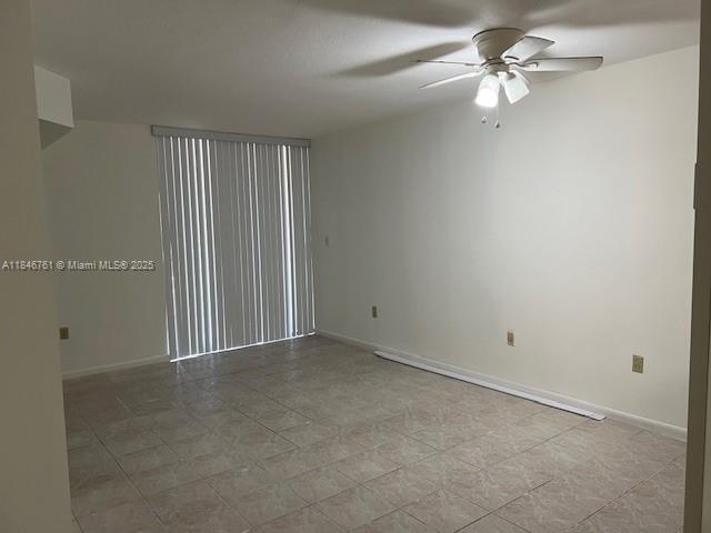 Building Photo - 15405 N Miami Lakeway