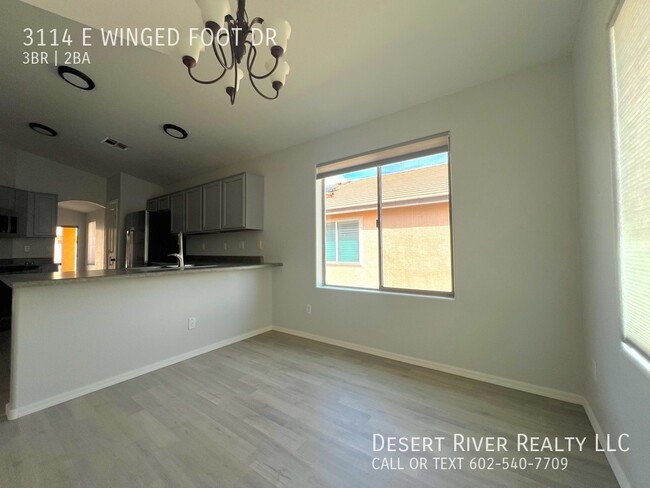 Foto del edificio - 3114 E Winged Foot Dr