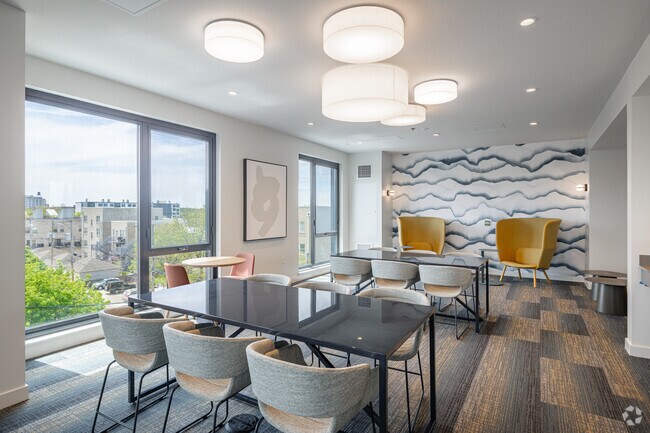 Salón social - Roosevelt Square