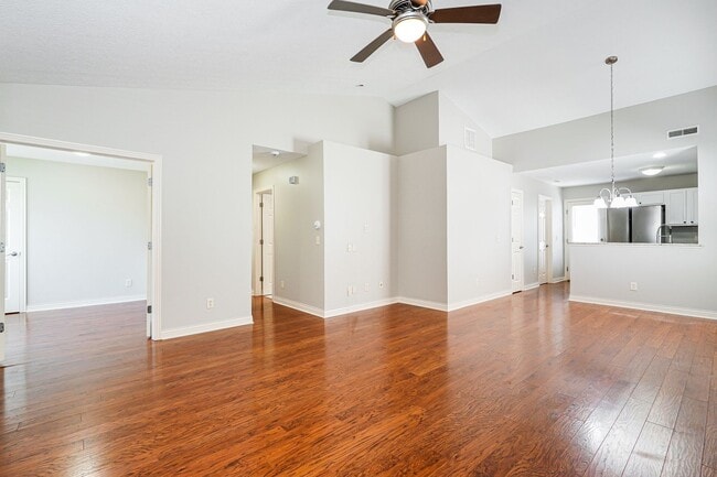 Building Photo - 7199 Normanton Dr