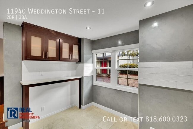 Building Photo - 11940 Weddington St