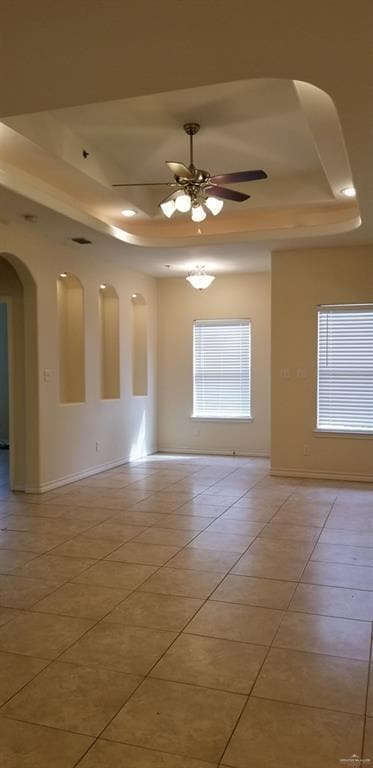 Building Photo - 15 Samgar St