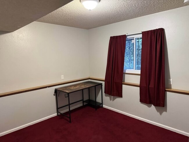 Building Photo - 4039 Cooke Dr