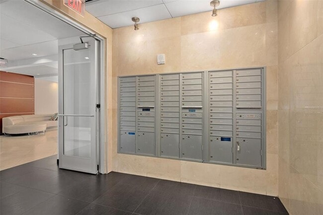 Foto del edificio - 101 S Eola Dr