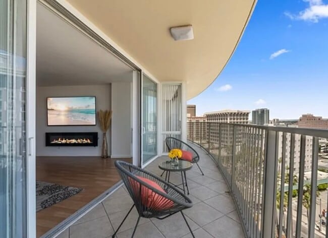 Foto del edificio - 700 E Ocean Blvd