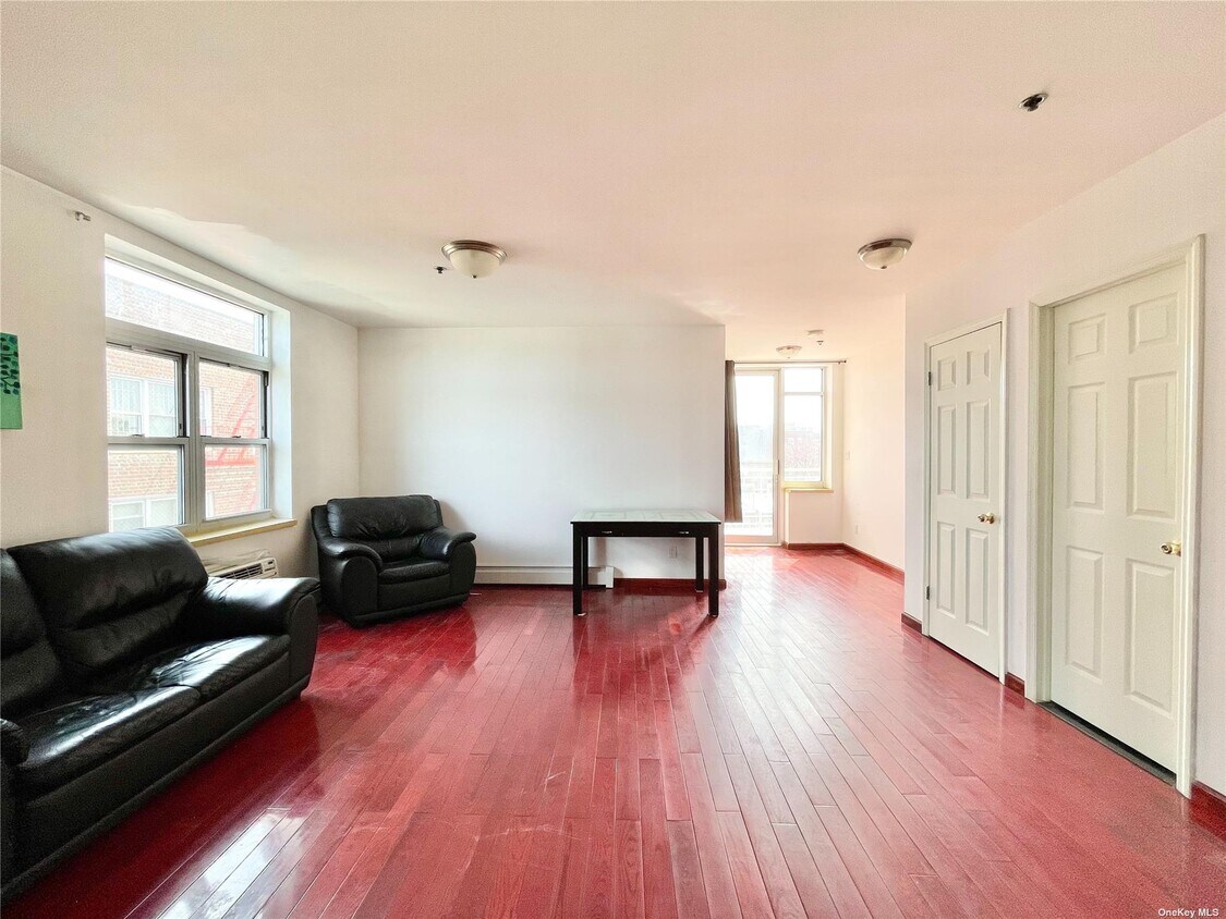 Primary Photo - 141-52 33rd Ave