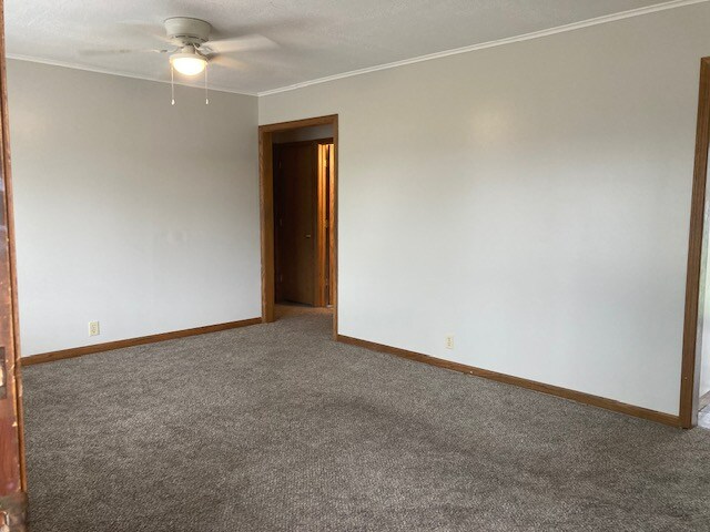 Building Photo - 912 W Summey St