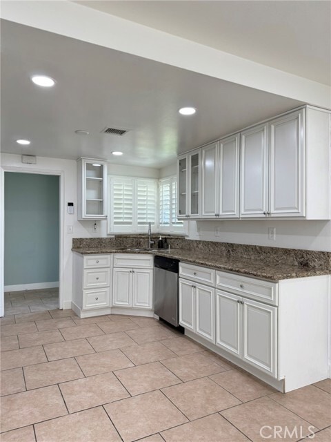 Foto del edificio - 16408 Hayland St