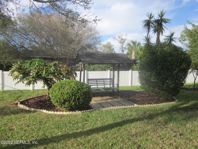 Building Photo - 14525 Cedar Island Rd N