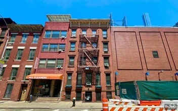 Building Photo - 345 W 53rd St