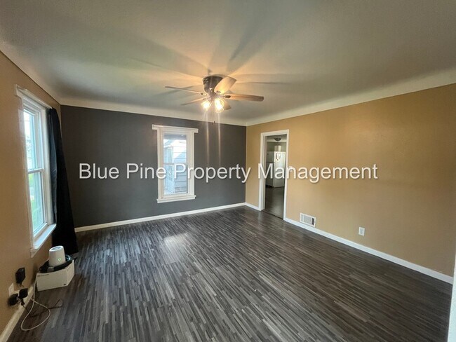 Building Photo - 295 S Emerson Ave
