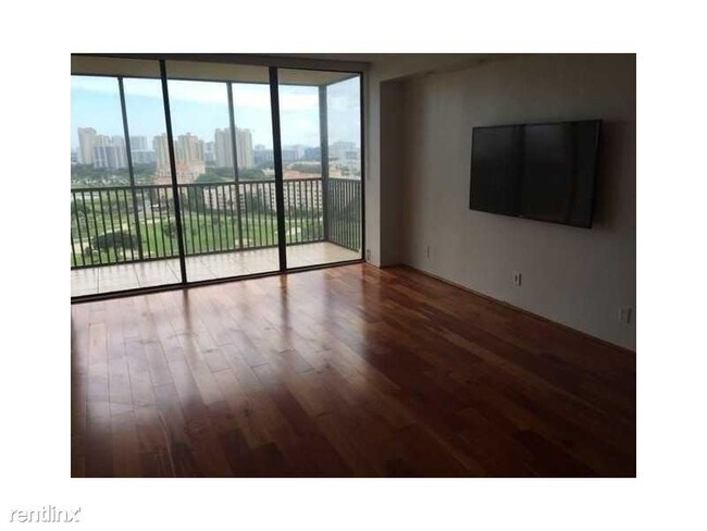 Building Photo - 20379 W Country Club Dr