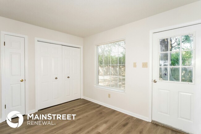 Foto del edificio - 2813 Arbor Lane Cove