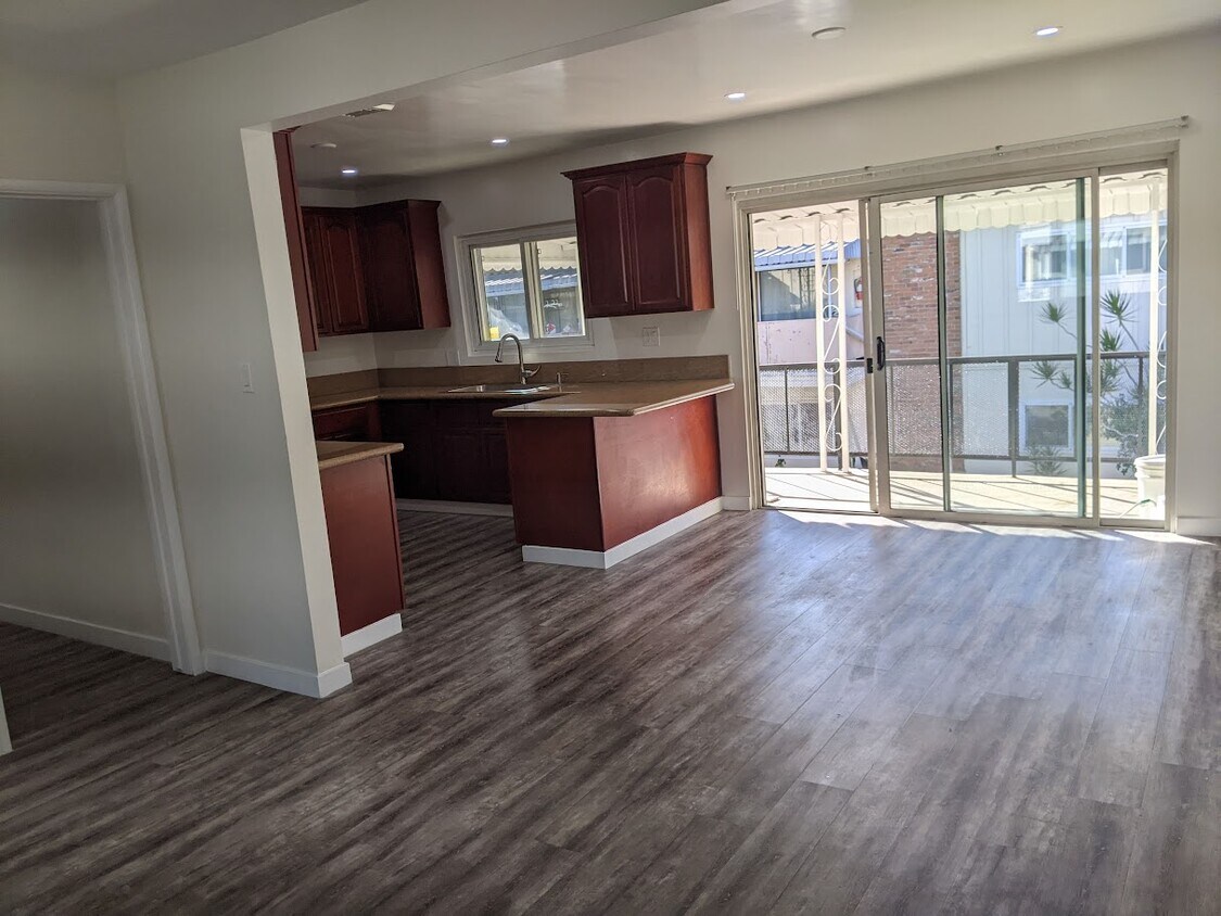 611 E Kelso St Unit 18, Inglewood, CA 90301 Condo for Rent in