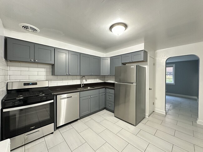 Foto del edificio - 6717 N California Ave