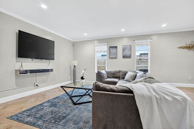 Building Photo - 2423 NE 202nd St