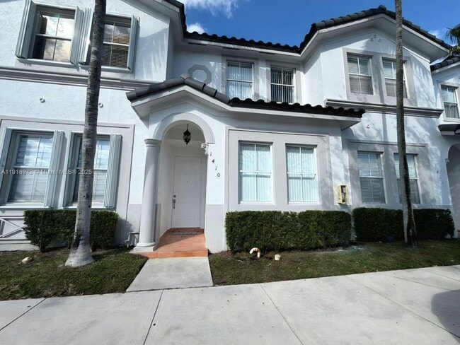 Foto del edificio - 5600 NW 107th Ave